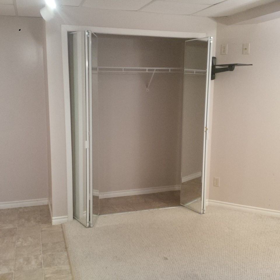 16519 67 St NW - Photo 3 of 8