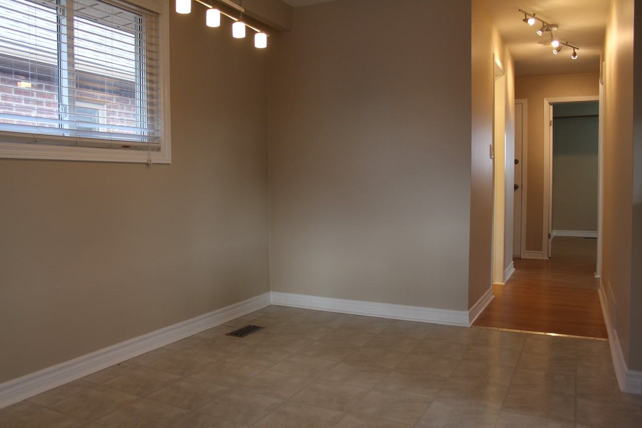 133 Twenty Second St 2 - Photo 3 of 9