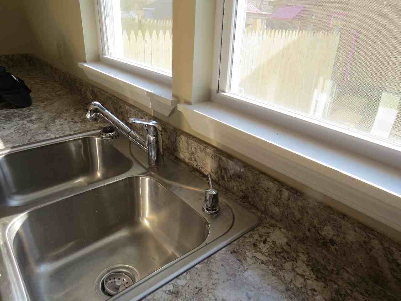 1888 Grand Central Ave - Photo 3 of 9