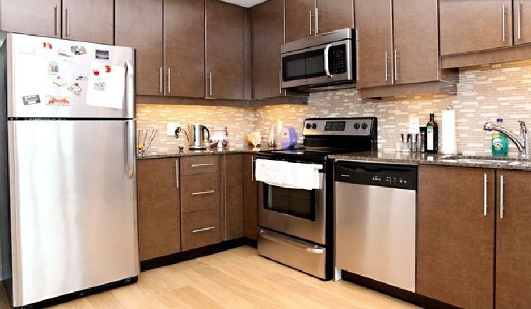 133 Bay St - Photo 3 of 4