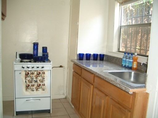 5848 Kingsley Cir - Photo 3 of 6