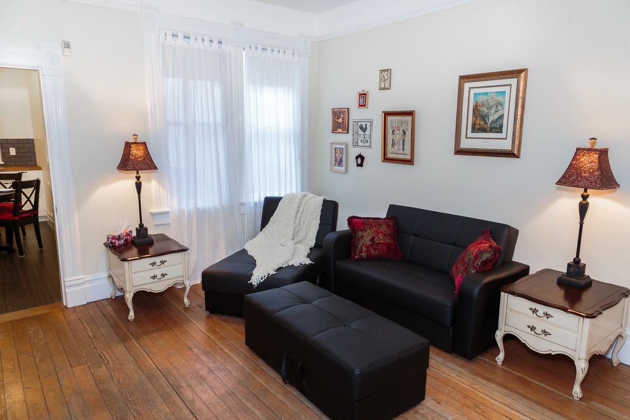 656 E Cordova St - Photo 2 of 13