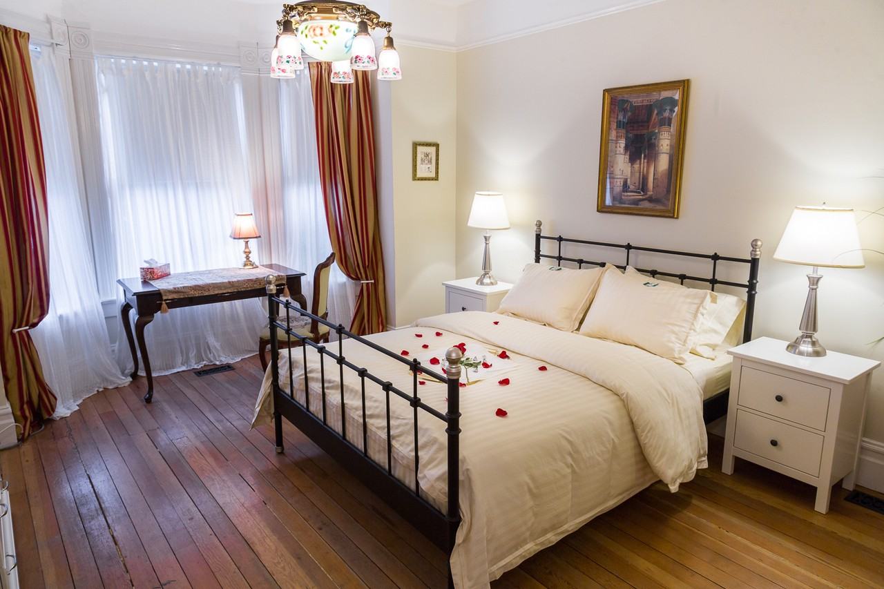 656 E Cordova St - Photo 3 of 13