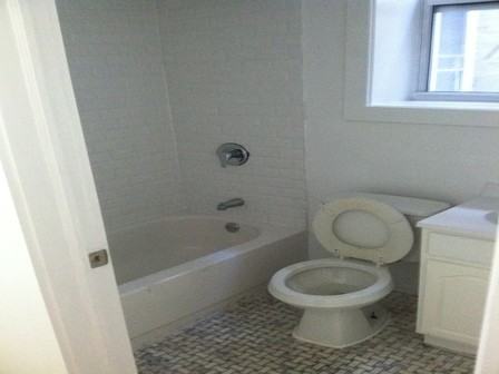 929 Jefferson Ave #1 - Photo 3 of 9