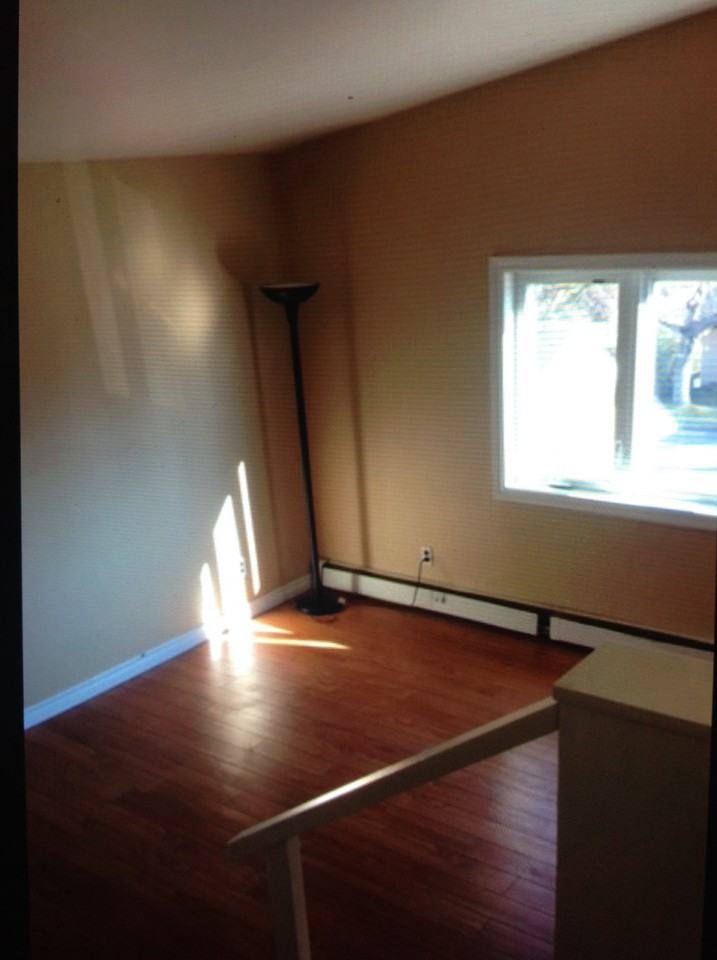 275 St George St W #3 - Photo 3 of 5