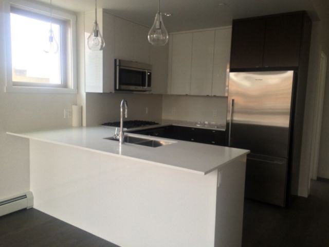 305 18 Ave SW - Photo 2 of 7