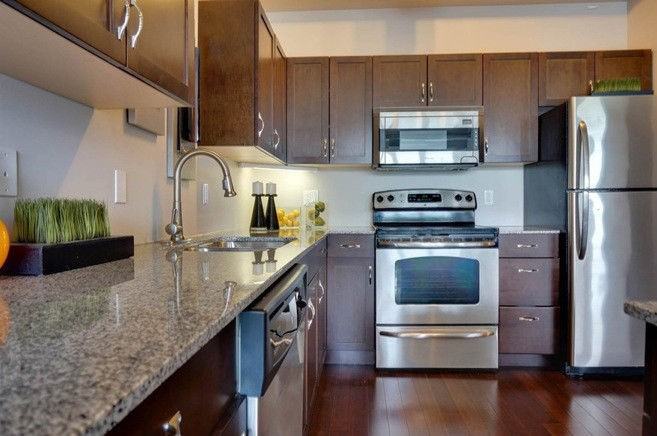 36 Regina St N #402 - Photo 3 of 7