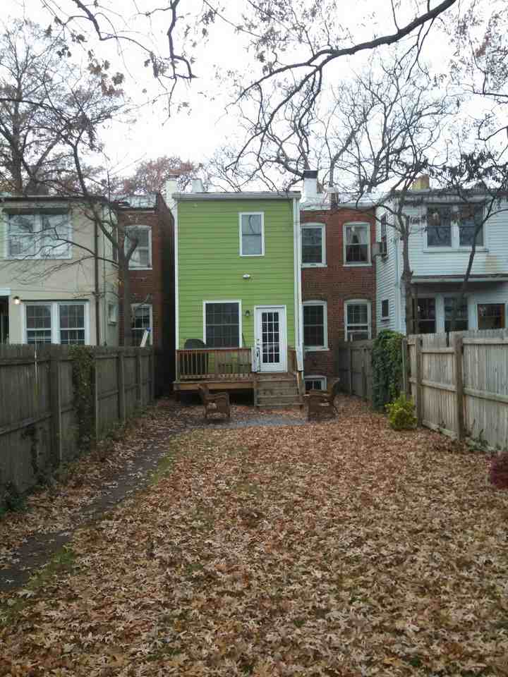 413 Roseneath Rd - Photo 2 of 3