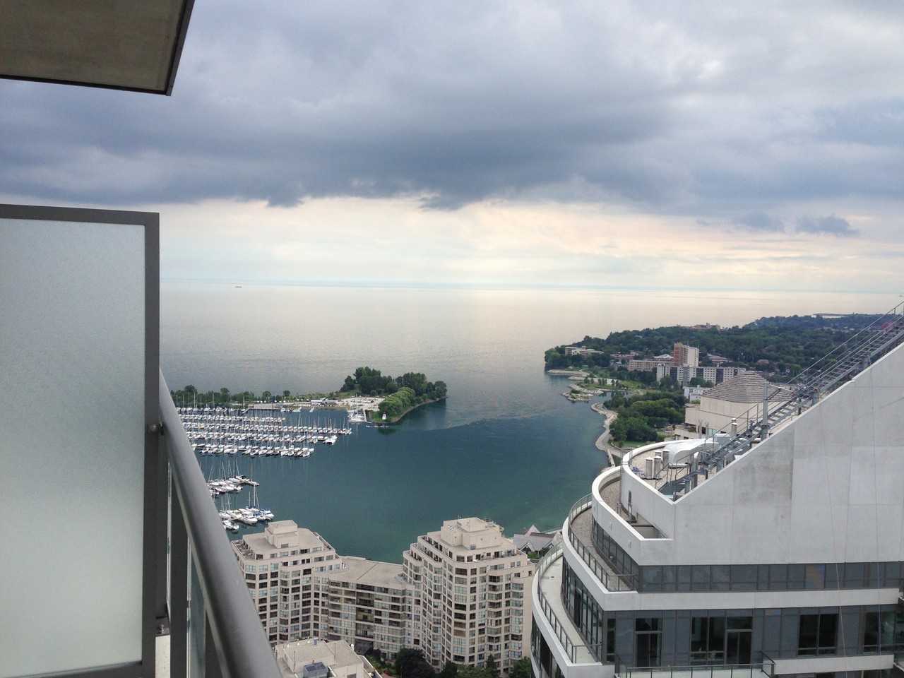 2230 Lake Shore Blvd W #LPH02