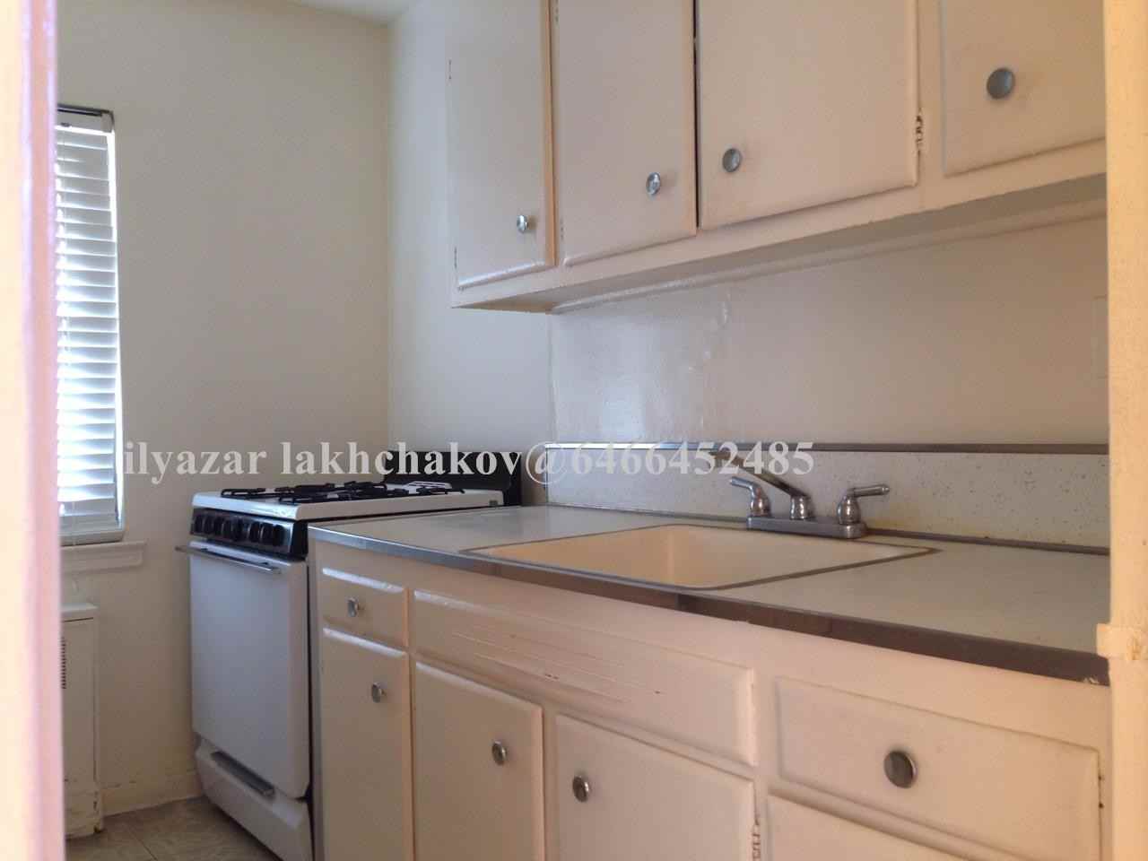 196-35 69th Ave 1F - Photo 3 of 10