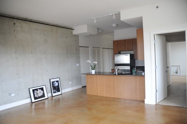 315 Front St - Photo 2 of 6