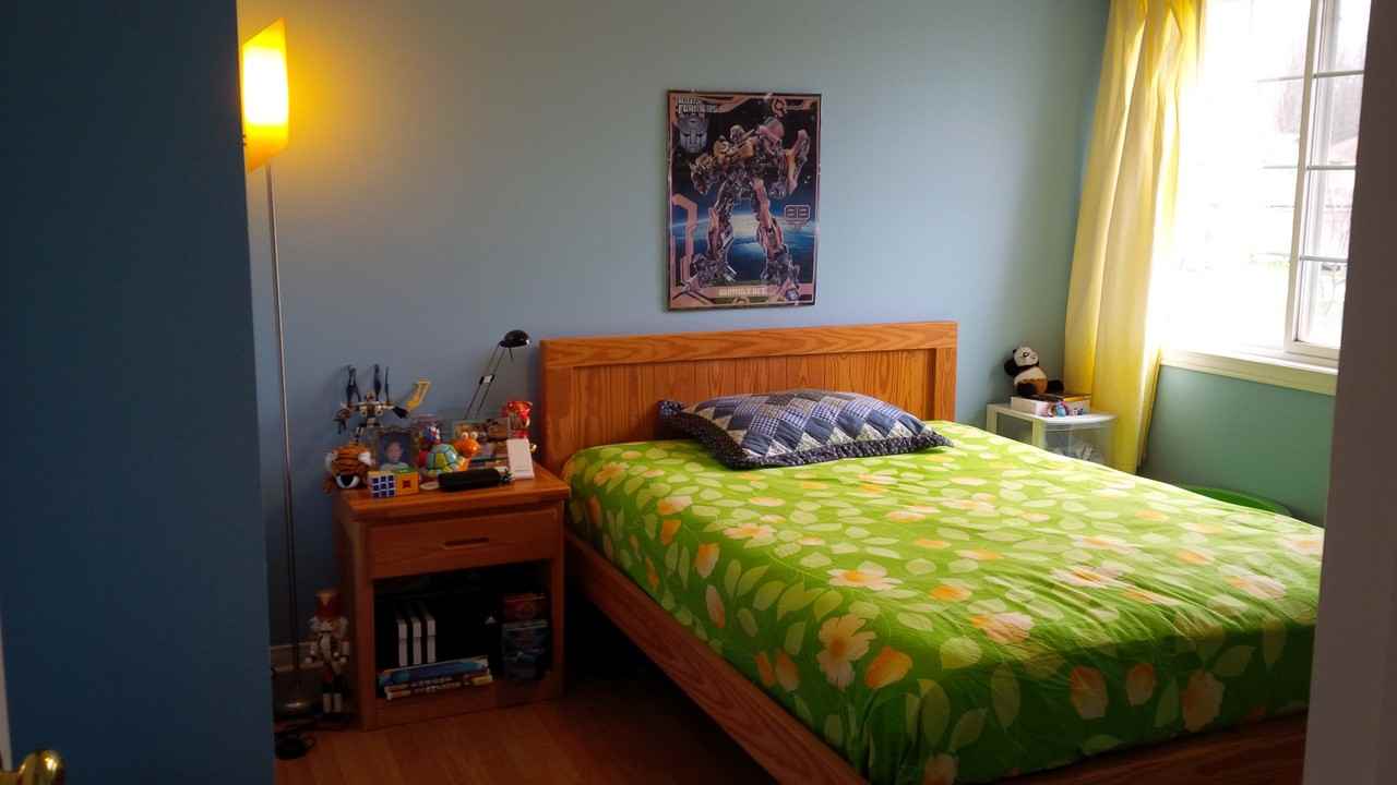 661 Breakwater Crescent - Photo 2 of 8