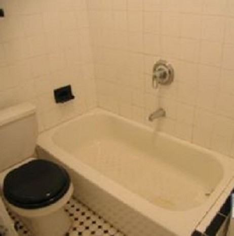 2177 Matthews Ave 1C - Photo 2 of 3
