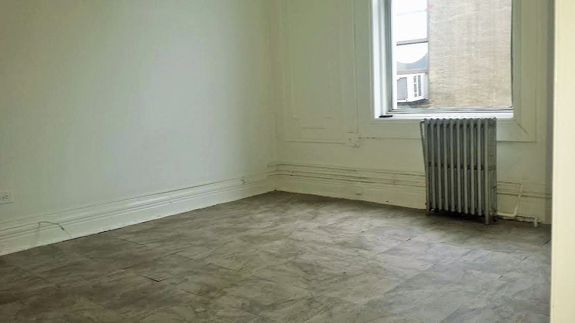 432 Chauncey St 4R - Photo 2 of 6