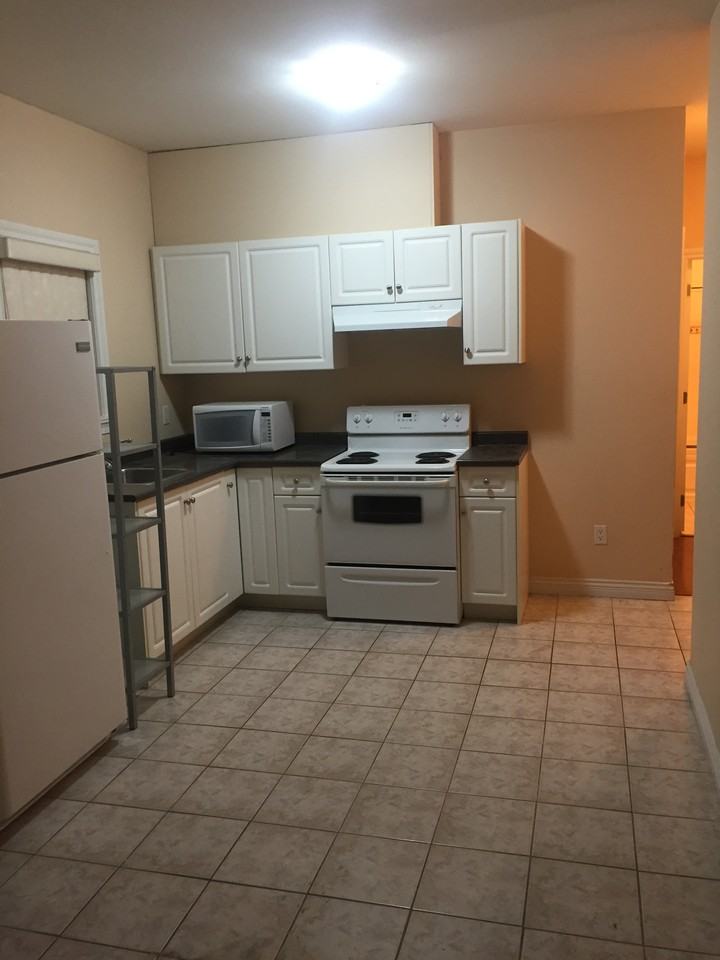 5588 Rumble St - Photo 3 of 4