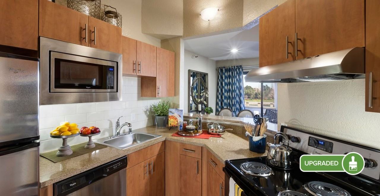 2713 S Norfolk St #205 - Photo 3 of 5