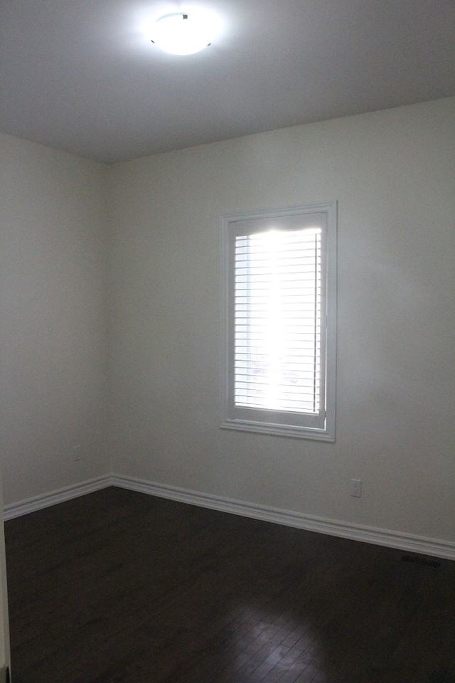 27 Tecumseth St - Photo 3 of 9