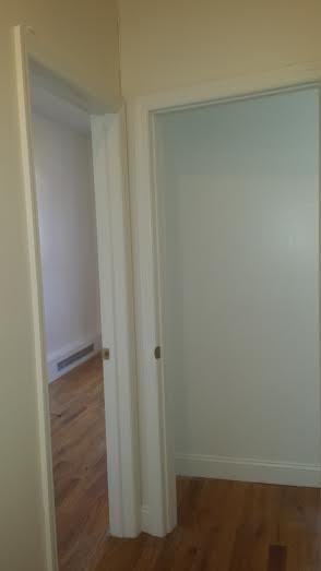 809 Willoughby Ave - Photo 2 of 8