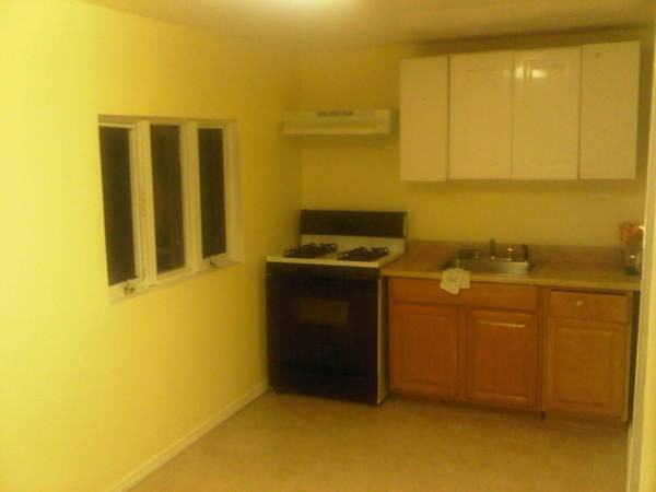 26 Madison St - Photo 3 of 5