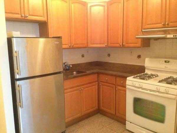 619 Morgan Ave - Photo 2 of 7