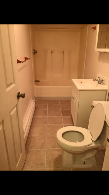 93 Huron St 3 - Photo 2 of 5