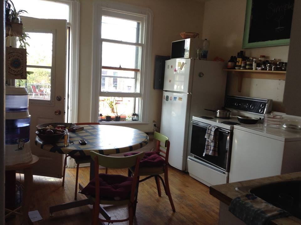 5054 Rue Chabot - Photo 2 of 7