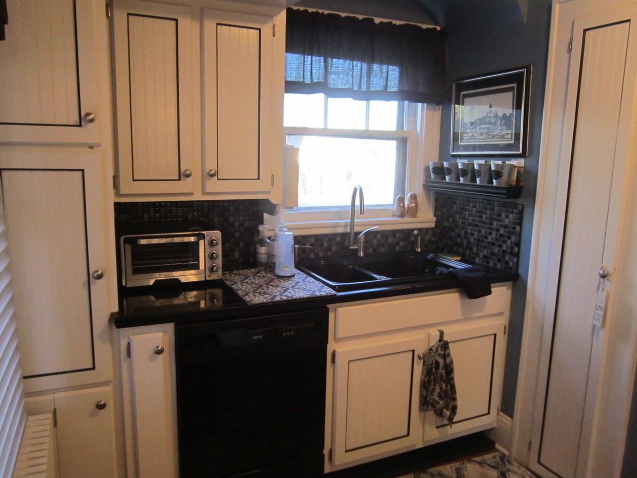 57 Woodlawn Rd - Photo 3 of 14