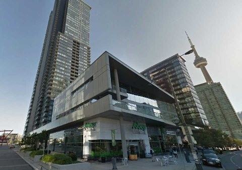 25 Telegram Mews #901