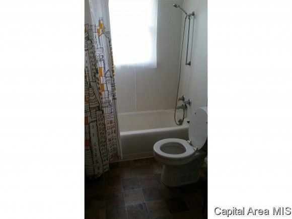 1712 W Governor St - Photo 3 of 3