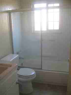 207 Pamela Ave - Photo 3 of 8