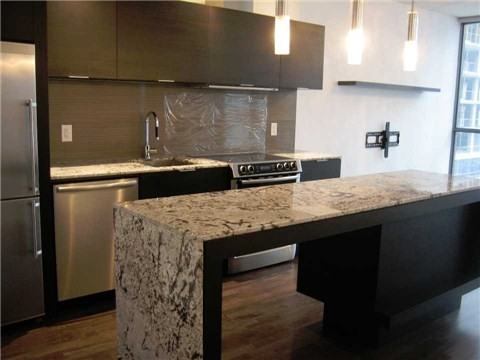 8 Charlotte St #2605