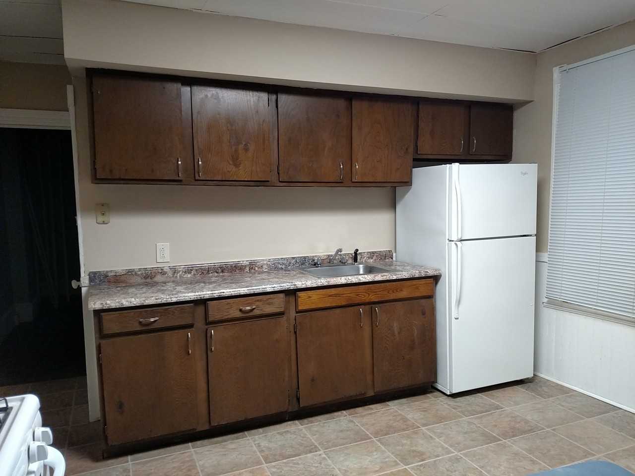 45 W Luzerne Ave #45 - Photo 2 of 6