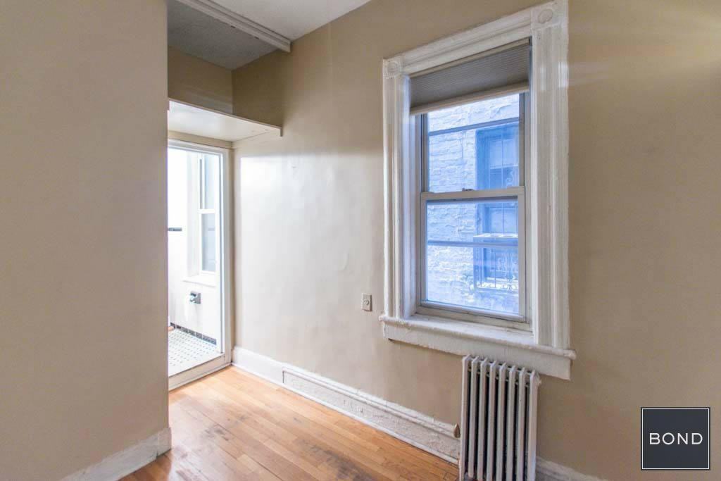100 Bleecker St - Photo 2 of 3