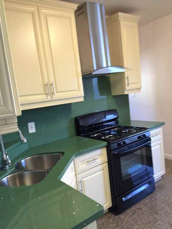 32 Santa Rosa Ave - Photo 3 of 12