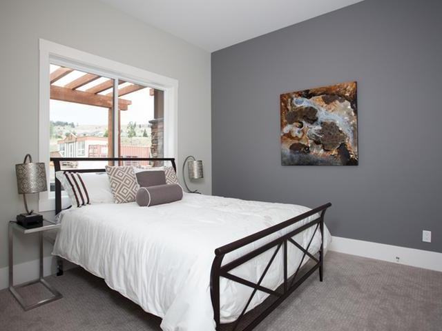 2160 Pacific Way - Photo 2 of 5