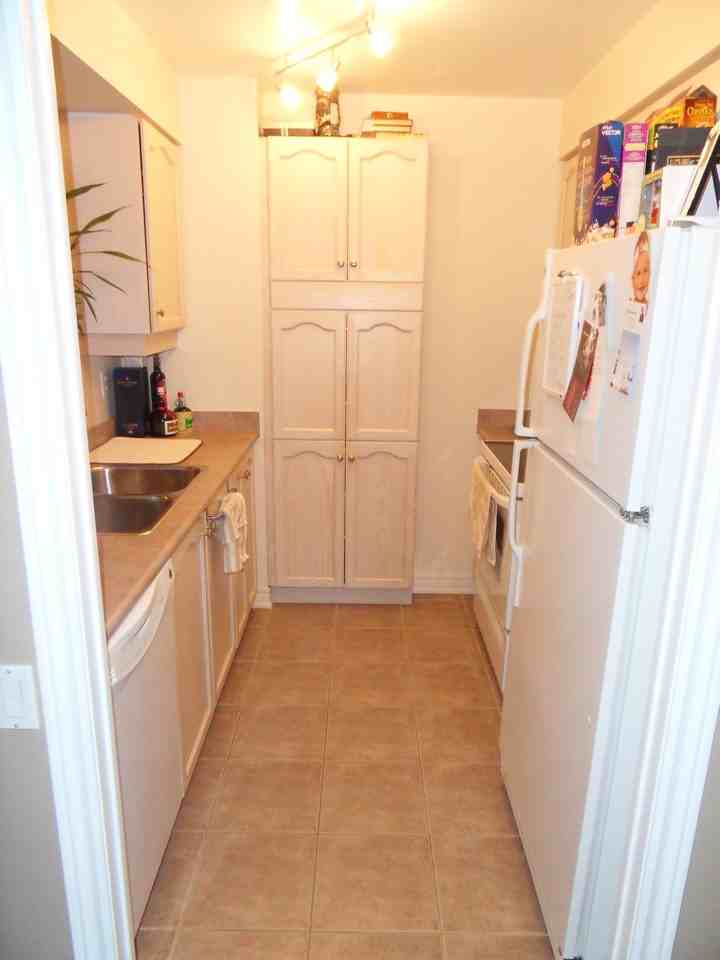 50 Old Mill Rd - Photo 3 of 10