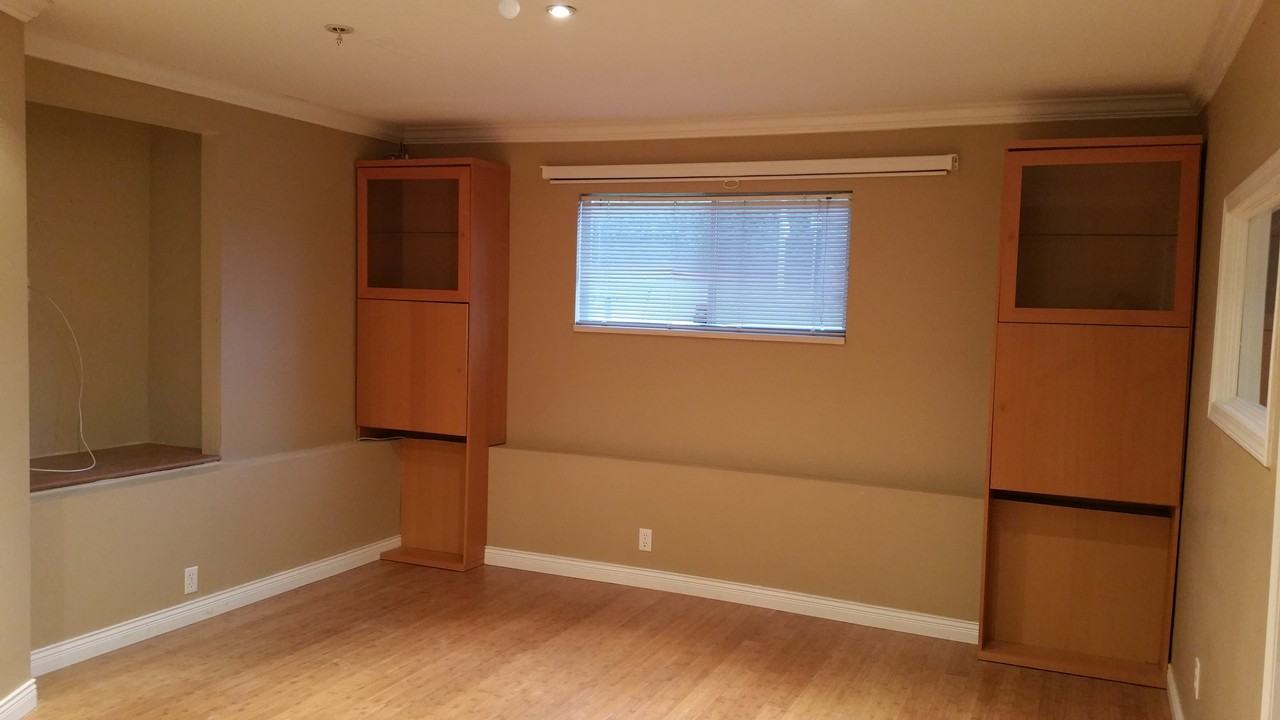 1358 Citadel Dr - Photo 2 of 10