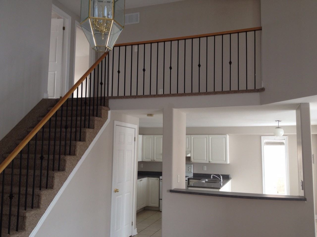 228 Wessenger Dr - Photo 2 of 7