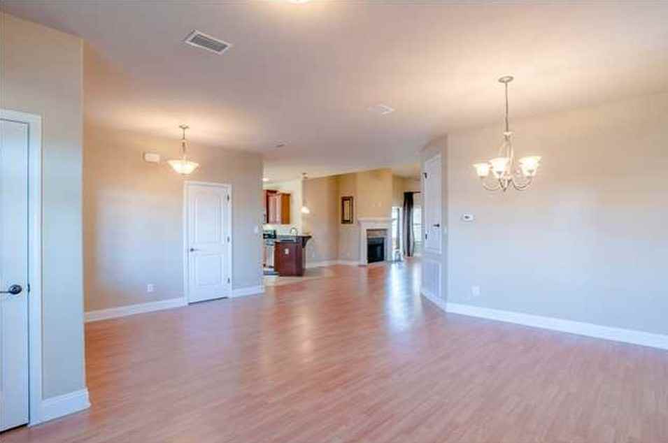 3156 Essex Pl Dr - Photo 3 of 16