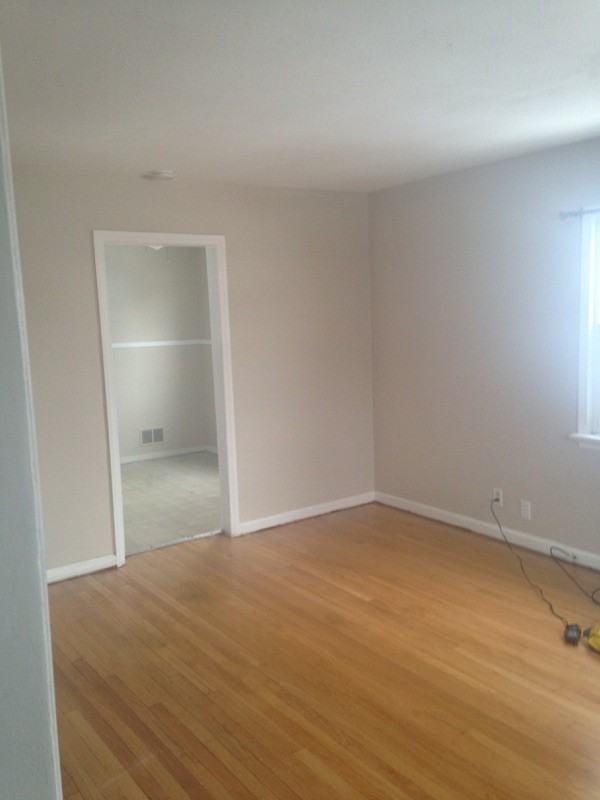 539 Olive Pl - Photo 2 of 7