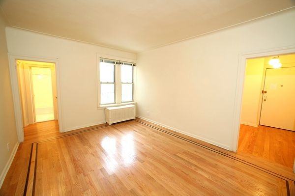 168 E 4th St 2G - Photo 3 of 4