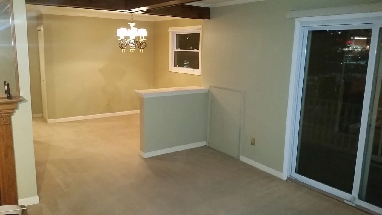 8 Warren Lodge Ct #1B - Photo 3 of 8