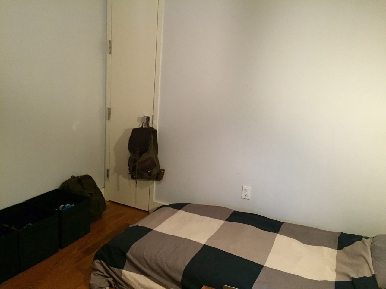 462 Pulaski St 3B - Photo 3 of 7