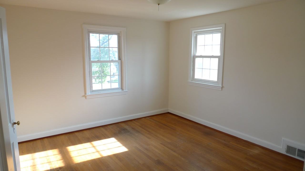 10103 Colesville Rd - Photo 2 of 2