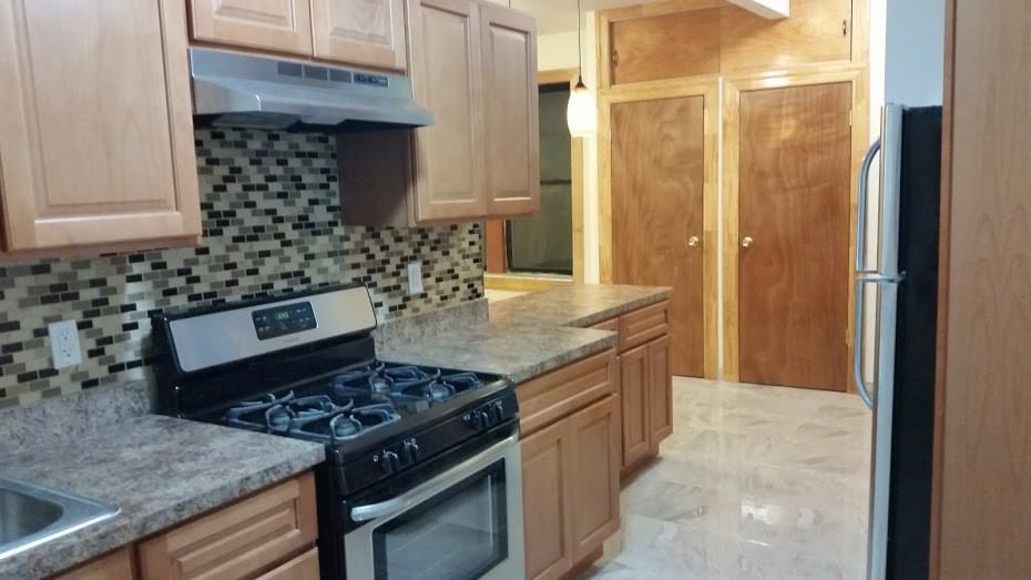 1598 E 43rd St - Photo 2 of 5