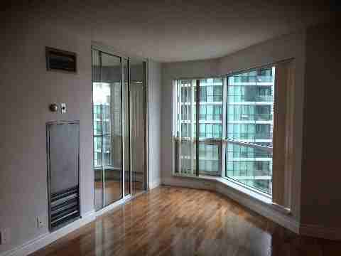 10 Yonge St #1104