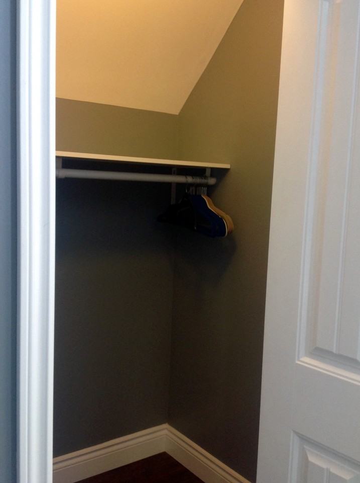 2037 Princess Ave - Photo 3 of 9