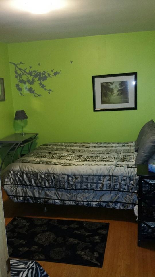 8758 Parliament Ave - Photo 2 of 5