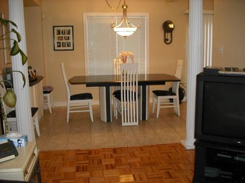 12 Todmorden Dr - Photo 3 of 13