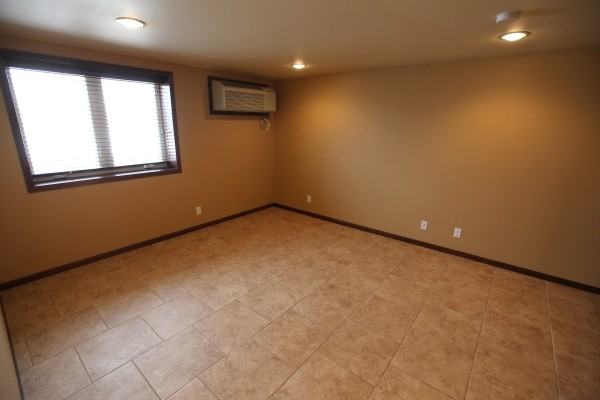 439 Country Club Rd - Photo 2 of 16